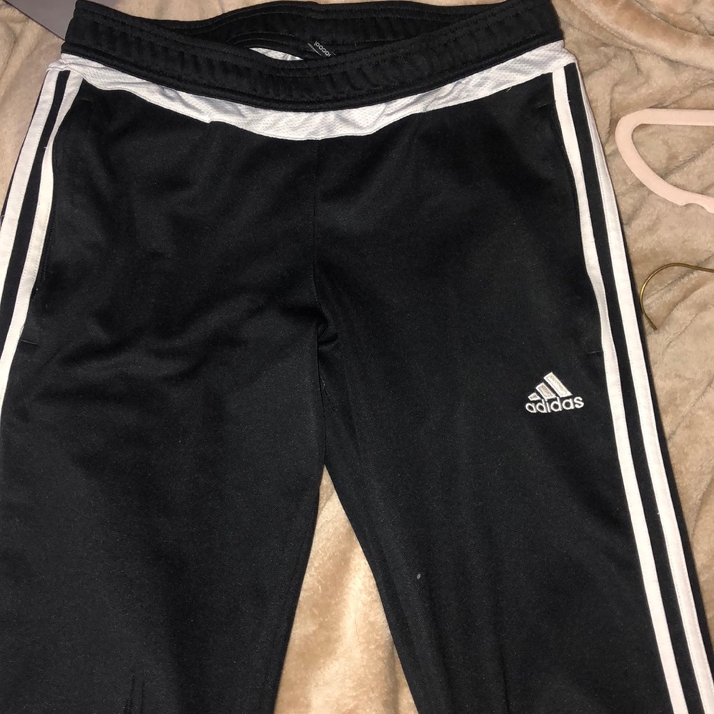 Athletic pants